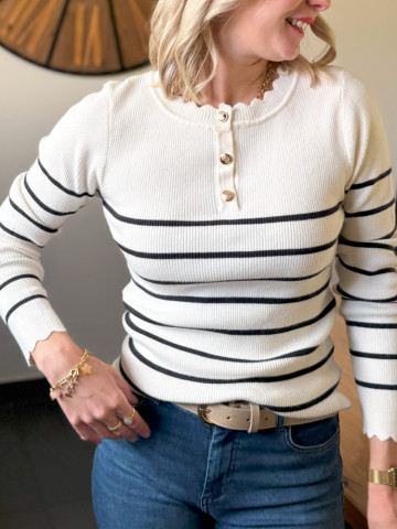 Pull LUCIE - Molly Bracken