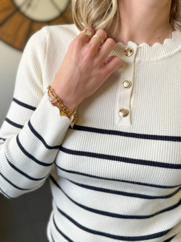 Pull LUCIE - Molly Bracken