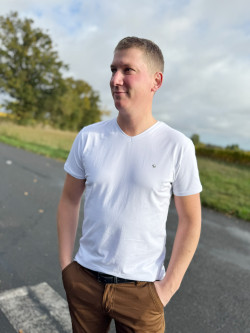 T-shirt TAHYS - Benson & Cherry