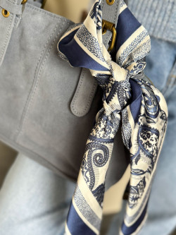 Carré de soie MARINE