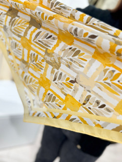 Carré de soie YELLOW