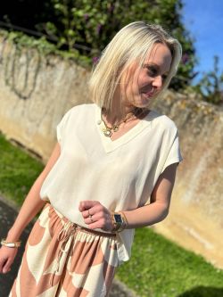 Top SABRINA - Molly Bracken