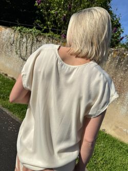 Top SABRINA - Molly Bracken