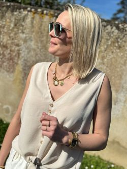 Top LAURA - Molly Bracken